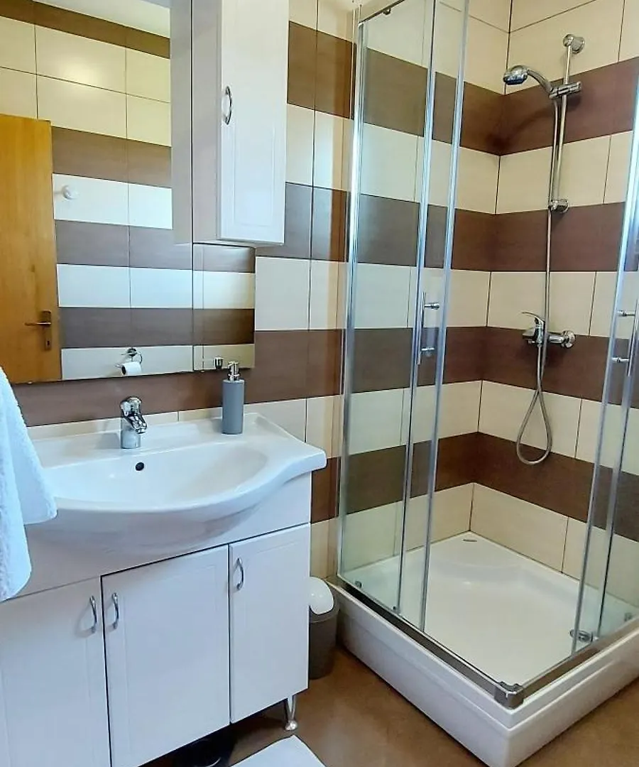 Apartments Marijana Rab Town 0*,  Croaţia